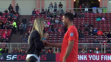 Un ex-gardien du PSG demande sa copine en mariage !