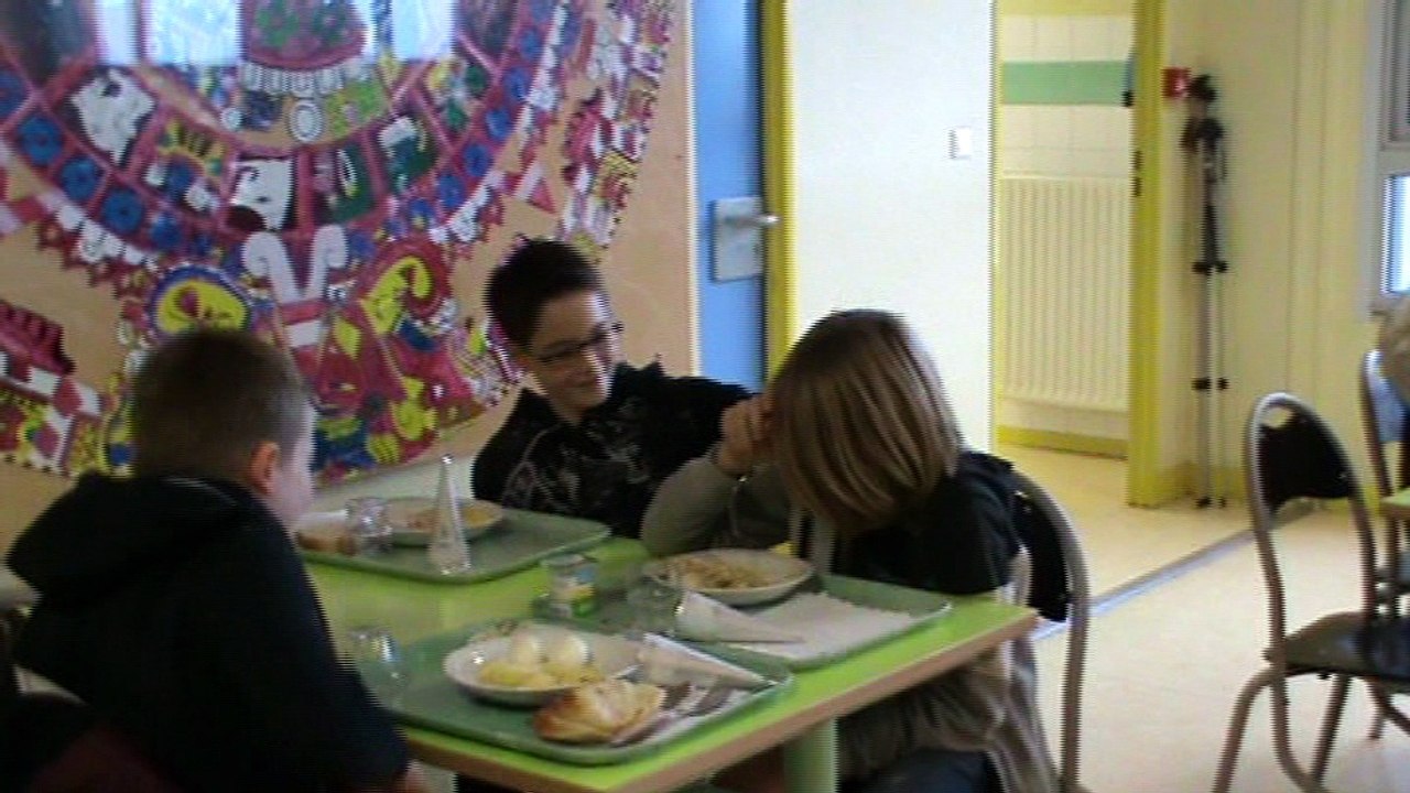 "Mobilisons-nous contre le harcèlement" : Collège Le Castillon (50)