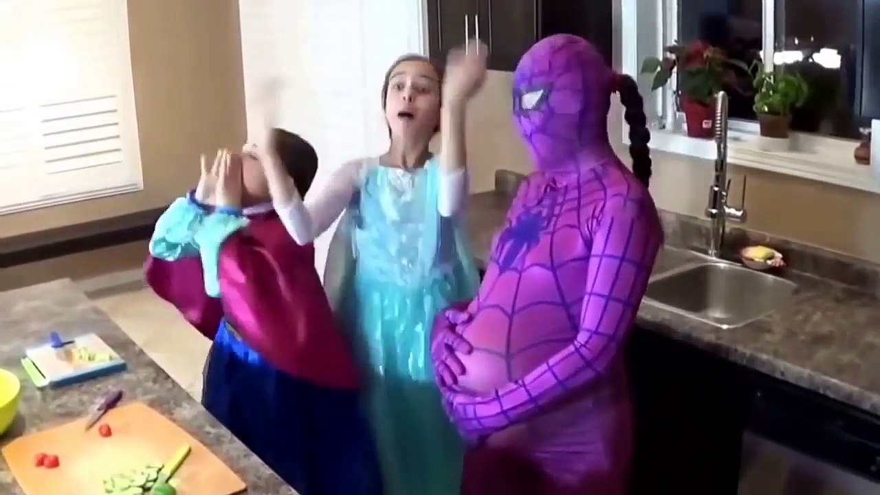 muhteşem spiderman örümcek adam zombi saldırısı ve kara büyücüye karşı