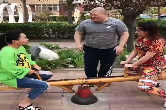 Whatsapp India funny clip jokes try not to laugh - Funny China pranks new videos compilation 2017_8637