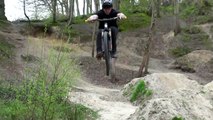 How To Jump On A Mountain Bike _ MTB Skills-6f-91HEK