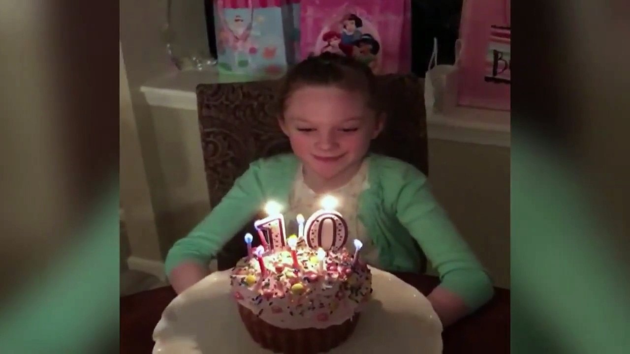 Cette petite fille aime tellement sa grande sœur qu'elle en pleure