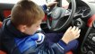 Un garçon de 11 ans conduit la voiture de son père et le drame arrive !