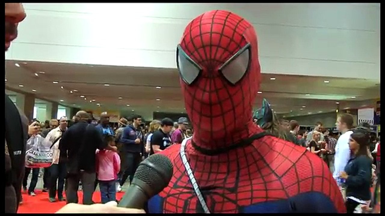 Comic Bastards At C2E2 2012 - Cosplay Interviews