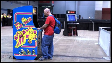 Comic Bastards At C2E2 2012 - Robert Pereyda About Swifty Look