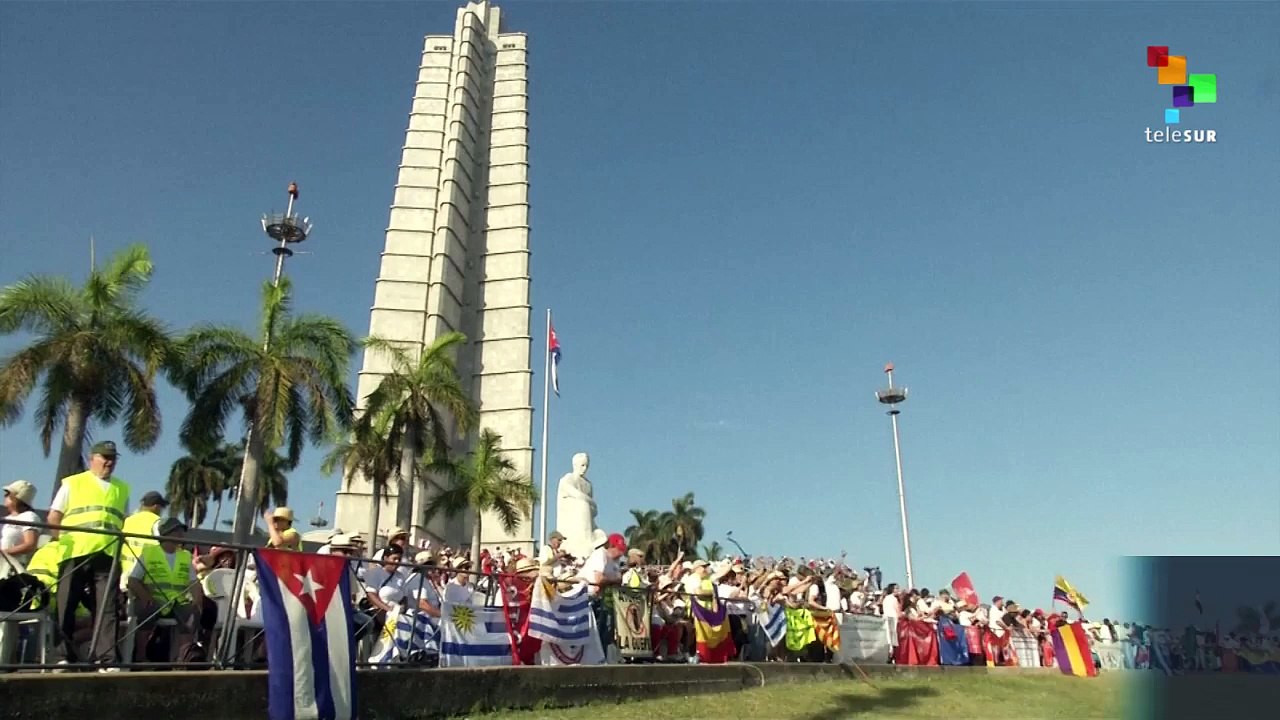 Cubans Mark May Day with Parade