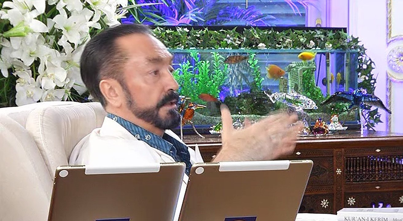 Bir yandan Darwinist eğitim bir yandan gelenekçilerin baskısı gençlerin neşesinin kaçmasına sebep oluyor.