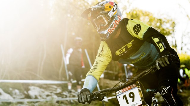 Testing 29 VS 27.5 Downhill MTB Wheels | UCI MTB World Cup: Lourdes Practice Day