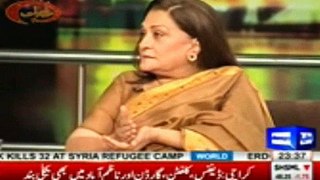 Watch how Samina Ahmad Left Javed Latif Speechless with her Solid Arguments