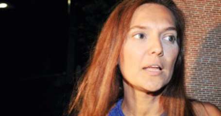 Demet Akalın Yıllar Önce Çekilen Estetiksiz Fotoğrafını Paylaştı