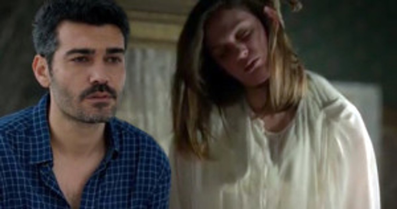 Caner Cindoruk Artık Sette Sevgilisi Farah Zeynep Abdullah'ı Göremeyecek