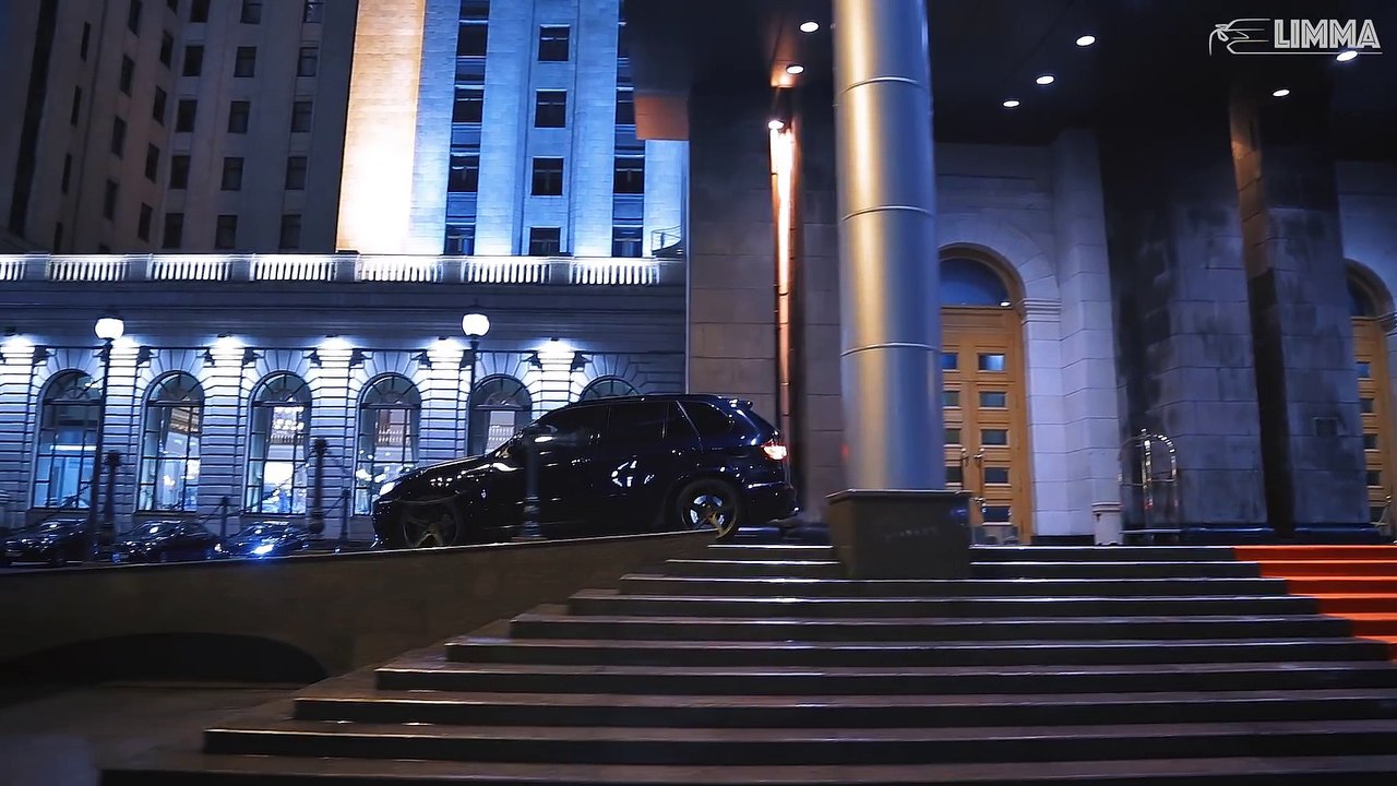 BMW X5M vs ML63 Moscow