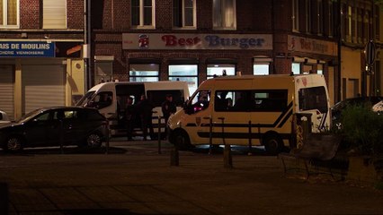 Operation de police place Vanhoenacker dans le quartier de Moulins a Lille