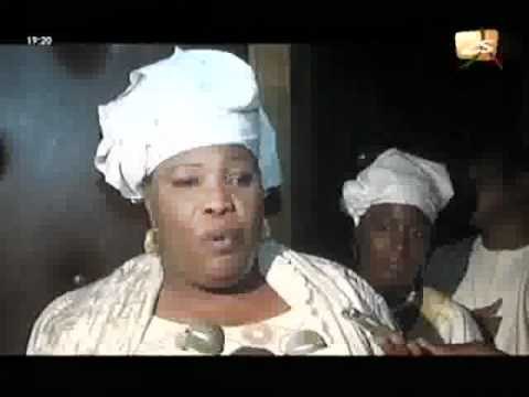 Le Ministre de l'Élevage donne aux éleveurs des Aliments de Bétail