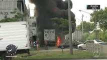 Traficantes incendeiam ônibus e caminhões após operação da polícia