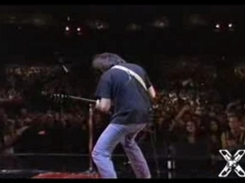 Pearl Jam feat Neil Young - Rockin in the free world