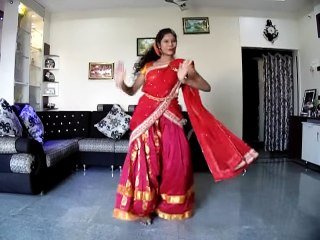 Indian home made girls cute dance