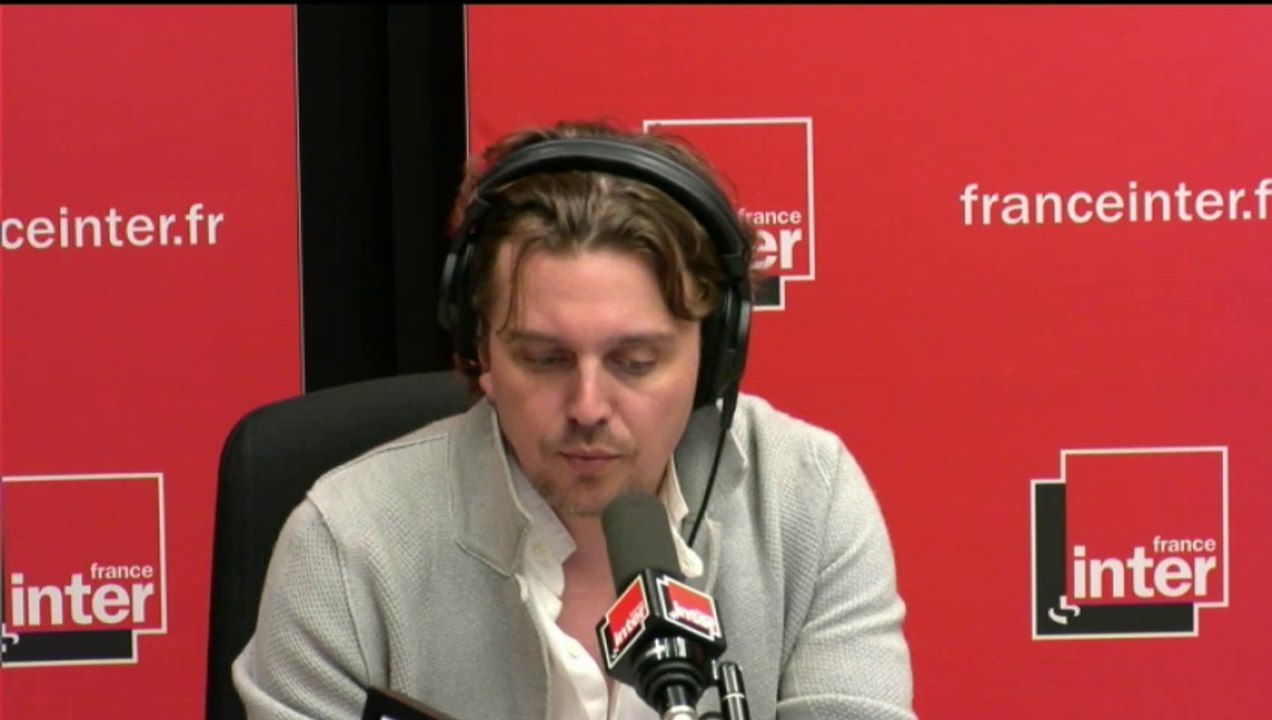 Les lunettes-sourcils de Fillon - Si tu écoutes le sketch