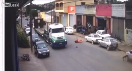 Dangerous Accident Took Place Person Above To Die