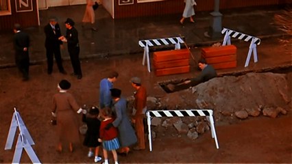 What's the Matter with Helen? (1971) 2/2