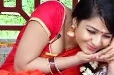 Télécharger la video: malayalam actress  rajeesha vijayan hot Navel hot look