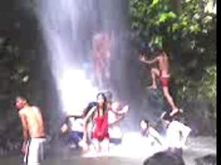 TwiN faLLs