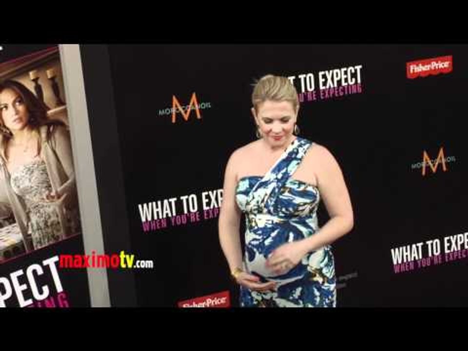 Melissa Joan Hart Pregnant Belly "What to Expect When You're Expecting" Premiere
