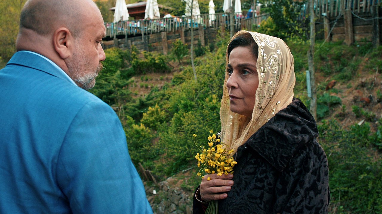 Hayat Şarkısı 52. Bölüm - Sezen Aksu - Büklüm Büklüm