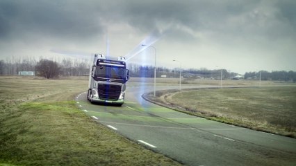 Volvo Trucks - Collision Warning with Emergency Brake even in a curve