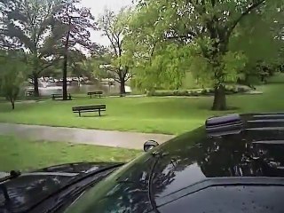 Un agent de police sauve un enfant atteint d'autisme tombé dans un étang