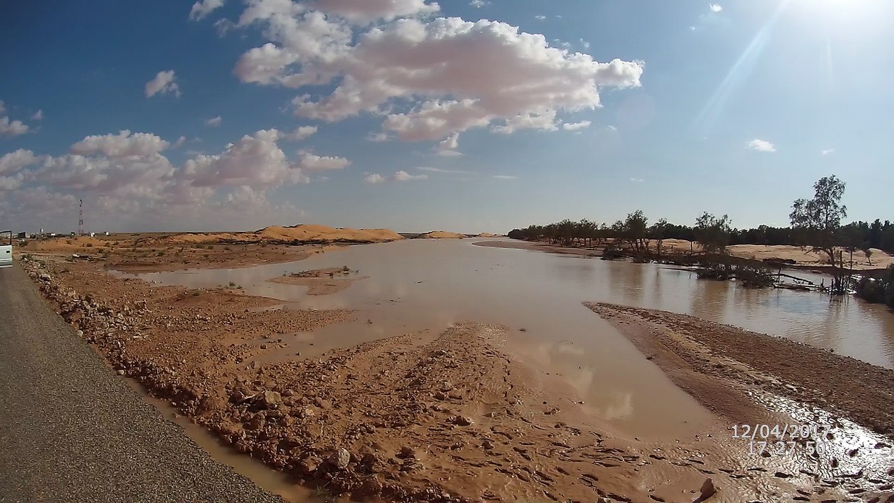 TUNISIE : KSAR GHILANE inondé