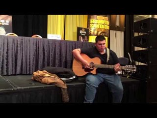 Corridos band playing with Francisco Ochoa and Oscar Chavez  - EsNews boxing