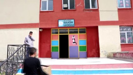 Fotoğrafçılardan Öğrenciler Için Yardım Kampanyası