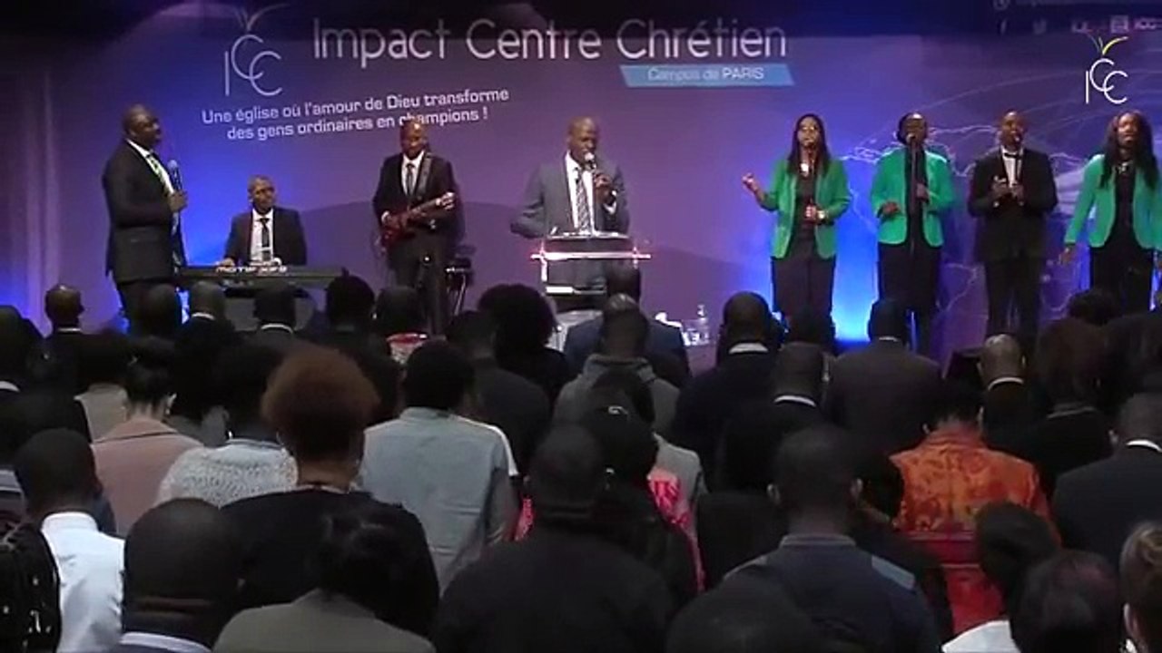 Attire moi à toi - Adoration avec Pasteur Yvan CASTANOU