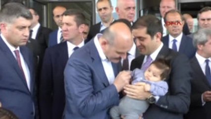 Afyonkarahisar Bakan Soylu'nun Bebek Sevgisi