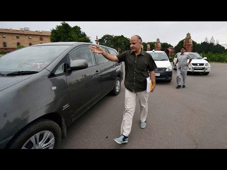 Delhi Deputy CM Manish Sisodia's driver finned for over speeding