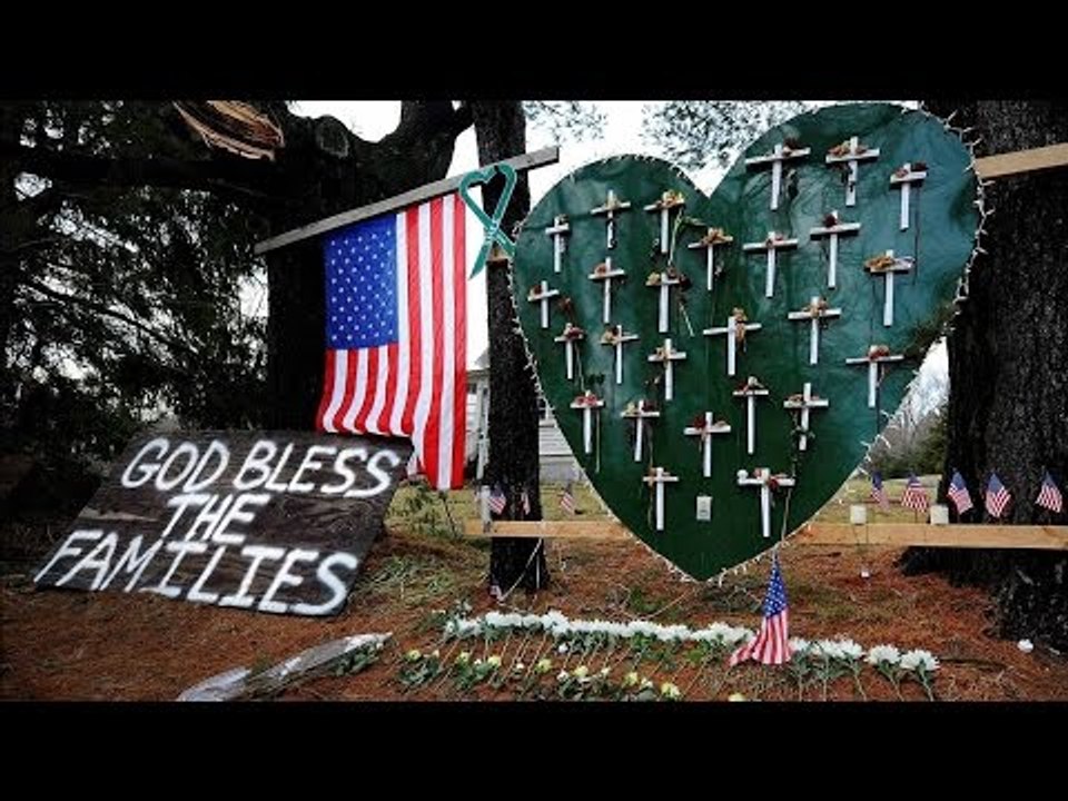 South Carolina: White man shoots indiscriminately in an African-American Church