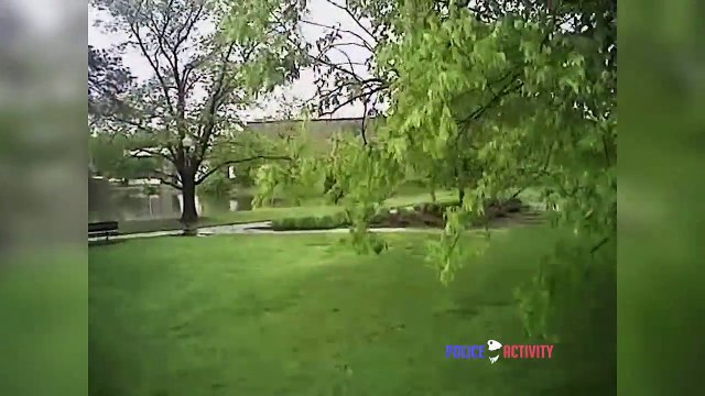 Un policier sauve un enfant autiste de la noyade en se jetant dans la rivière