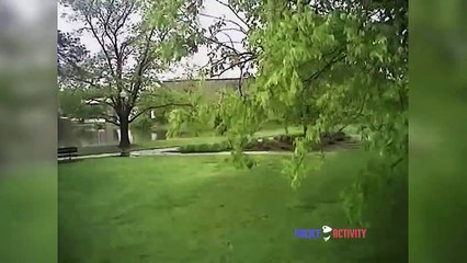 Un policier sauve un enfant autiste de la noyade en se jetant dans la rivière