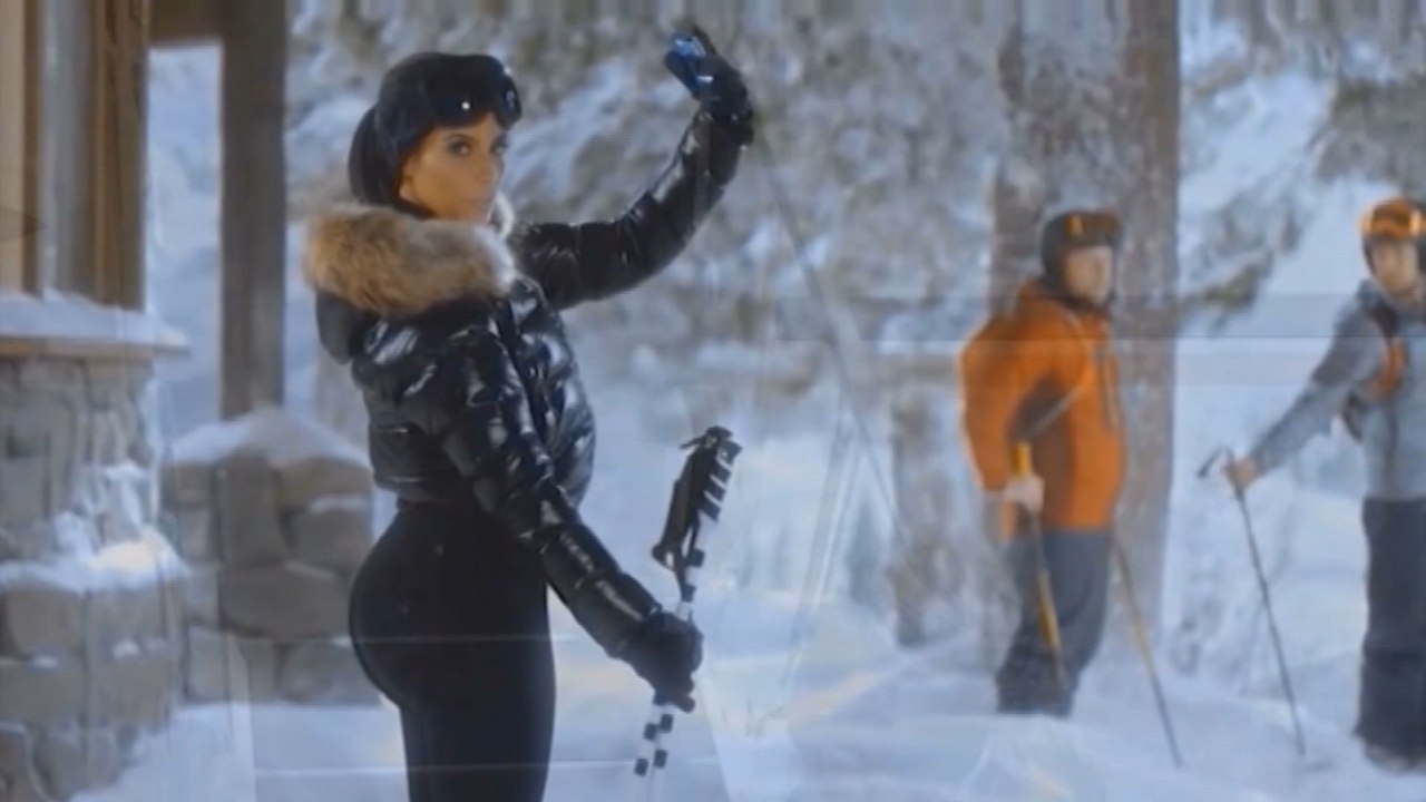 Kim Kardashian elegirá al mejor beauty blogger