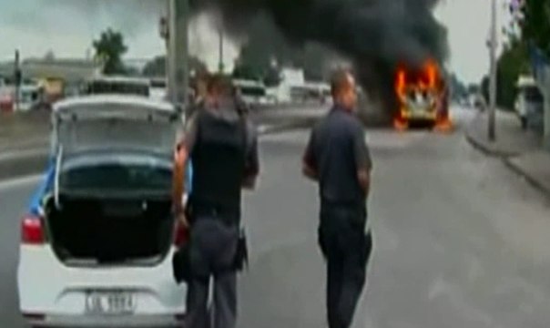Graves disturbios en Río de Janeiro, Brasil