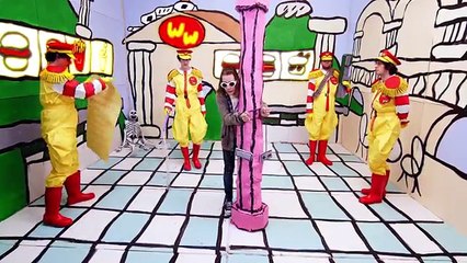 Father John Misty - Total Entertainment Forever [Official Mu