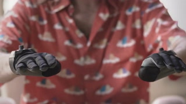 Turn your whole hand into a musical instrument with these gloves