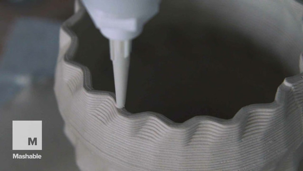 Artist 3D prints porcelain pieces and it's mesmerizing