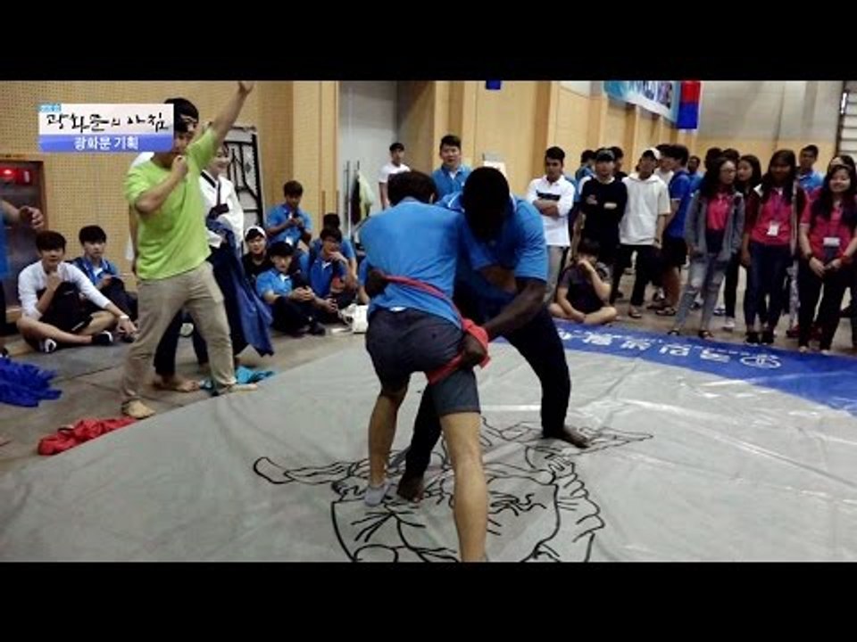 부산 BEXCO에서 열리는 청춘들을 위한 행사! [광화문의 아침] 276회 20160718