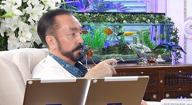 PKK'yı etkisiz hale getirmenin yolu silah, bomba değil, terör ve şiddetin zemini olan Darwinist eğitimin durdurulmasıdır.