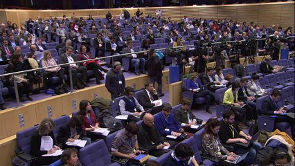 May critica UE e acusa o bloco de ingerência eleitoral