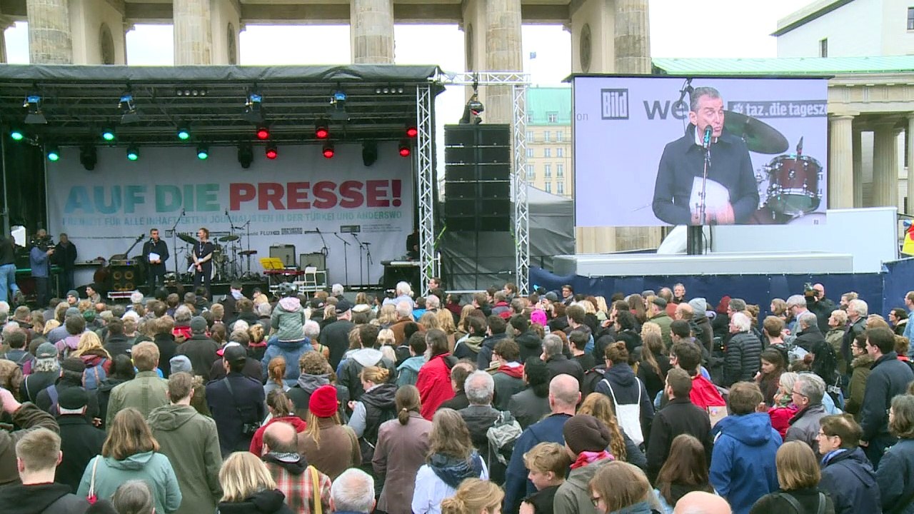 Solidaritätskonzert für Pressefreiheit in Berlin