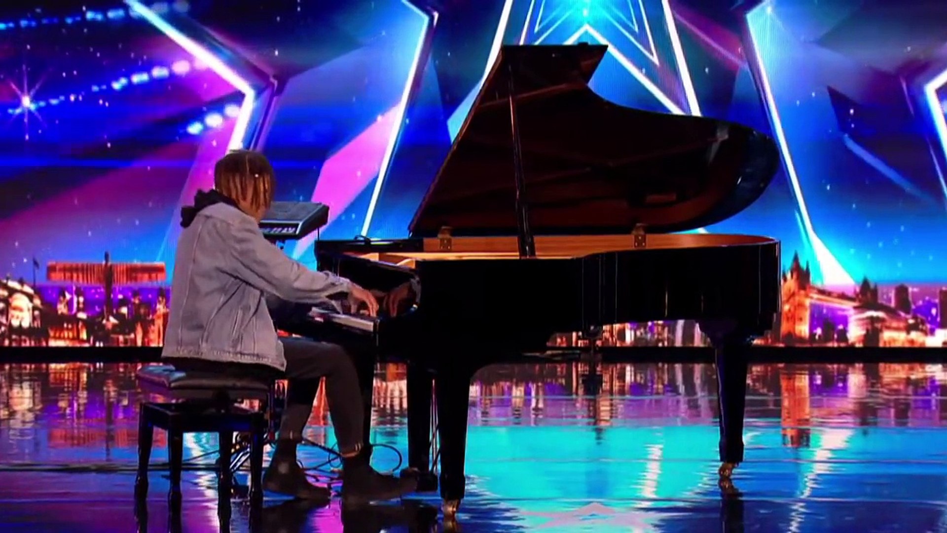 Tokio Myers leaves the judges speechless with piano skills - Britain´s Got  Talent 2017 - video Dailymotion