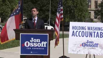 El candidato demócrata Jon Ossoff presenta detalles de su propuesta contra el "despilfarro" de Washington